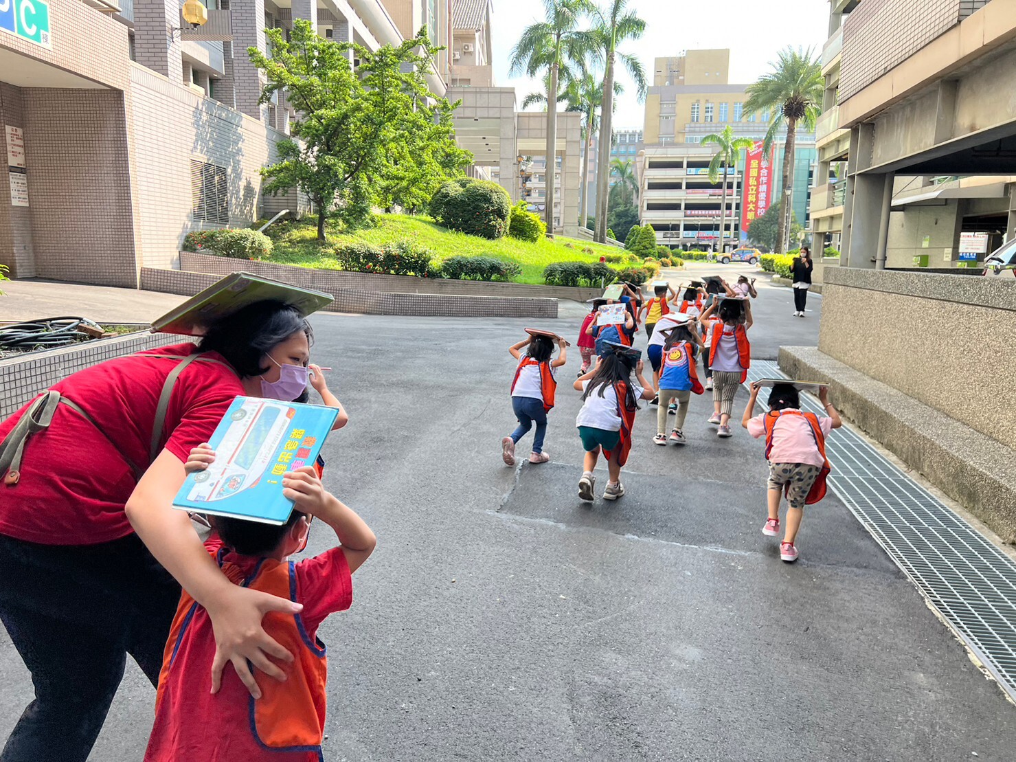 4-3 幼兒園地震避難演練