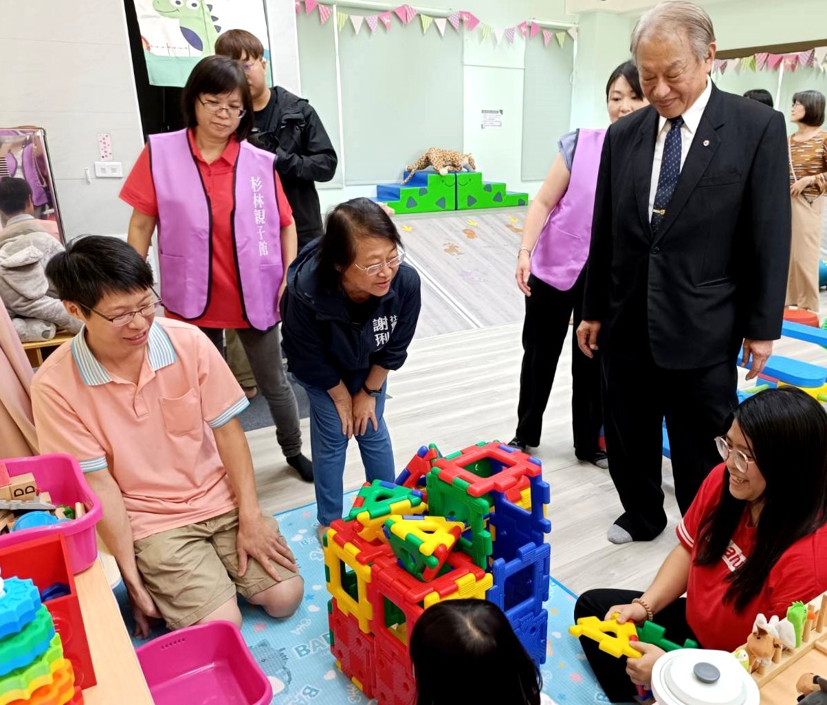 高雄市杉林親子館開幕，攜手社區共建友善育兒環境