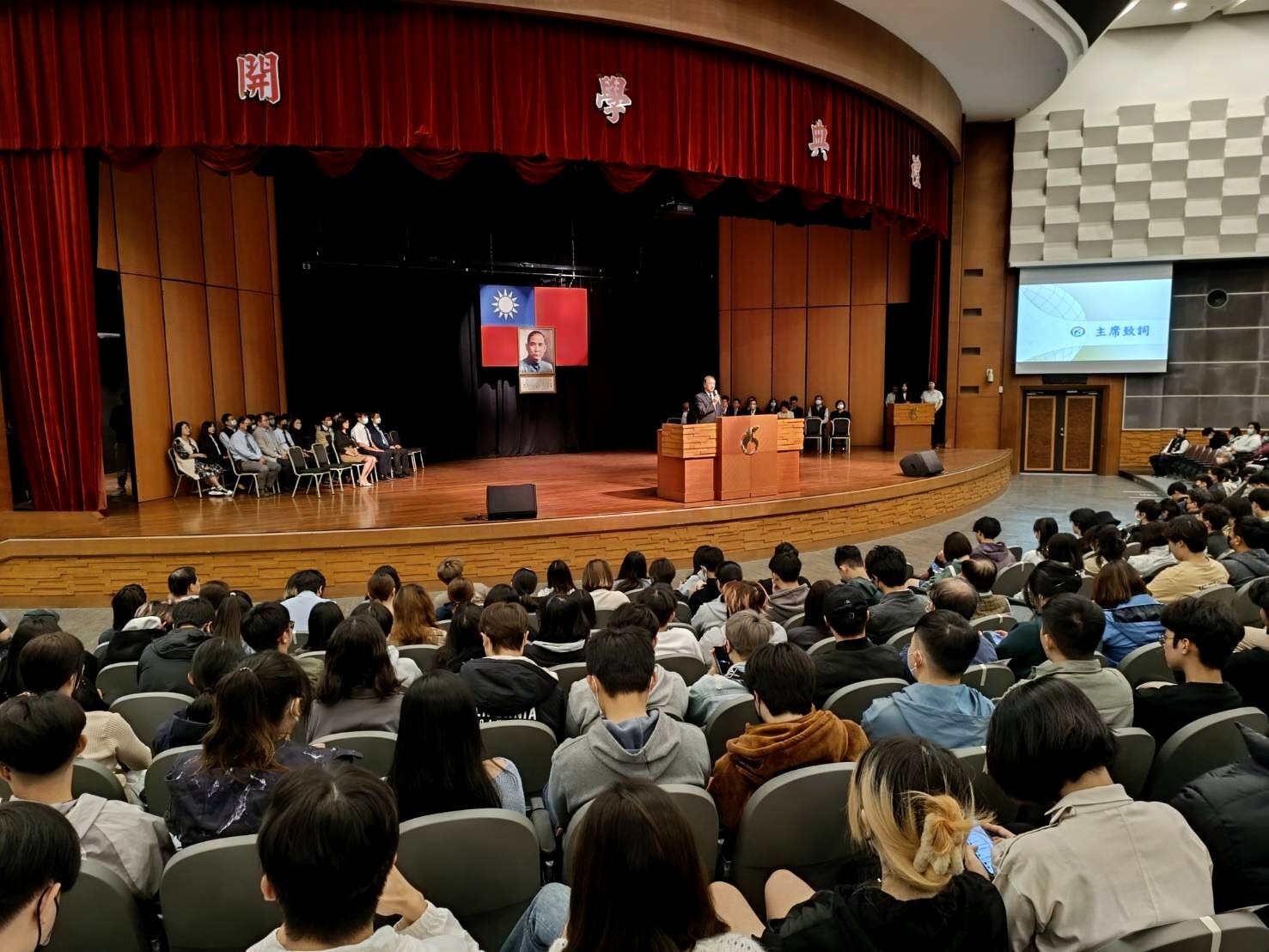 正修科大辦學績效卓越  設置清寒扶助金身心調適假 提供學生全方位支持