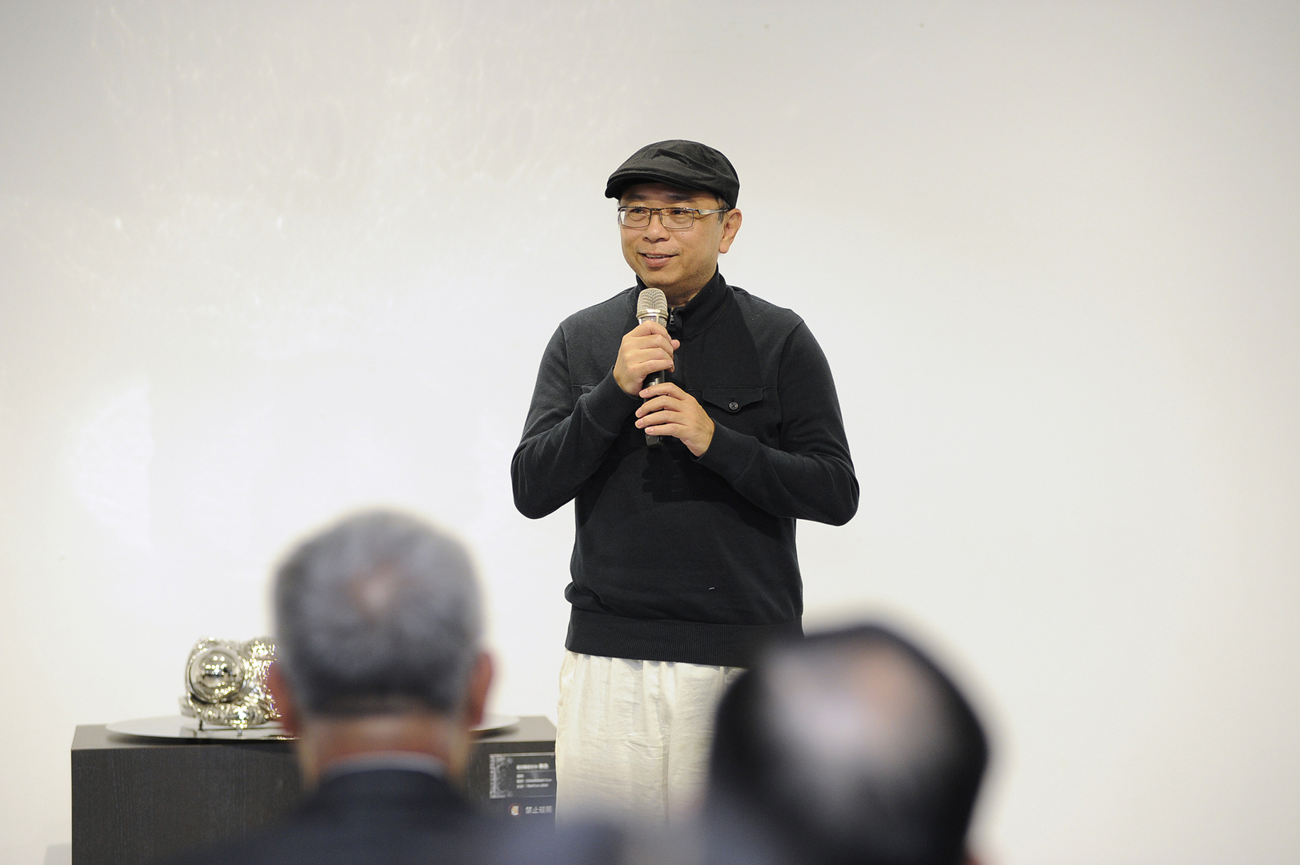 自由身-黃心健的元宇宙登場 體驗VR藝術