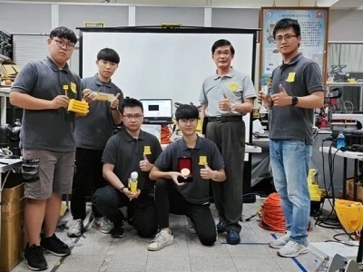 A Perfect Fusion of Innovative Craftsmanship and Smart Robotics: Department of Electronic Engineering Team Wins Five Platinum Awards