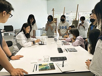 為畫作化妝，修復之美悄然綻放 —— 正修科大×內惟藝術中心油畫修復講座圓滿落幕