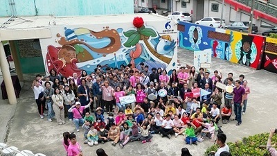 Cheng Shiu University USR Project Preserves Cijin Fishing Village Food Culture: Artists and Students Collaborate to Paint the Fish Sauce Production Site